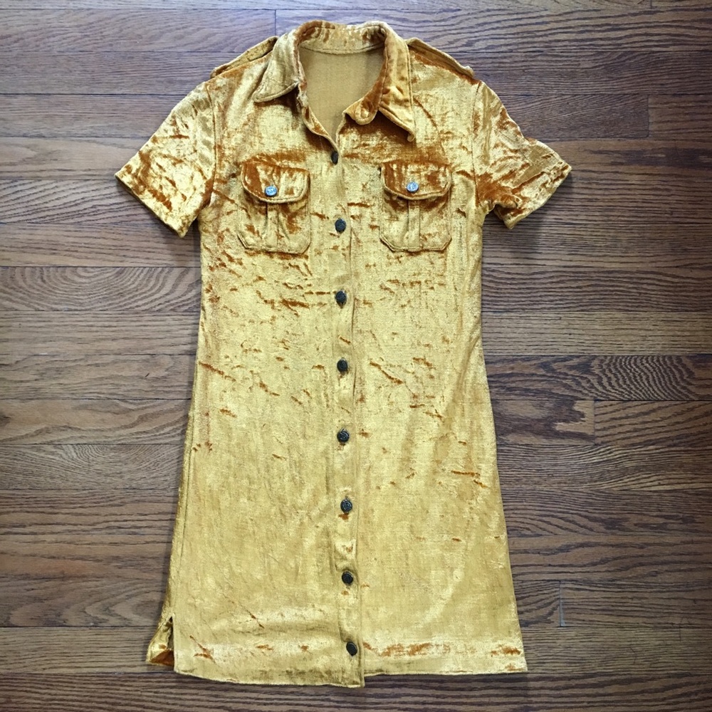Vintage 60s Gold Mini Shirtdress With Chain Belt - Picture 3 of 8